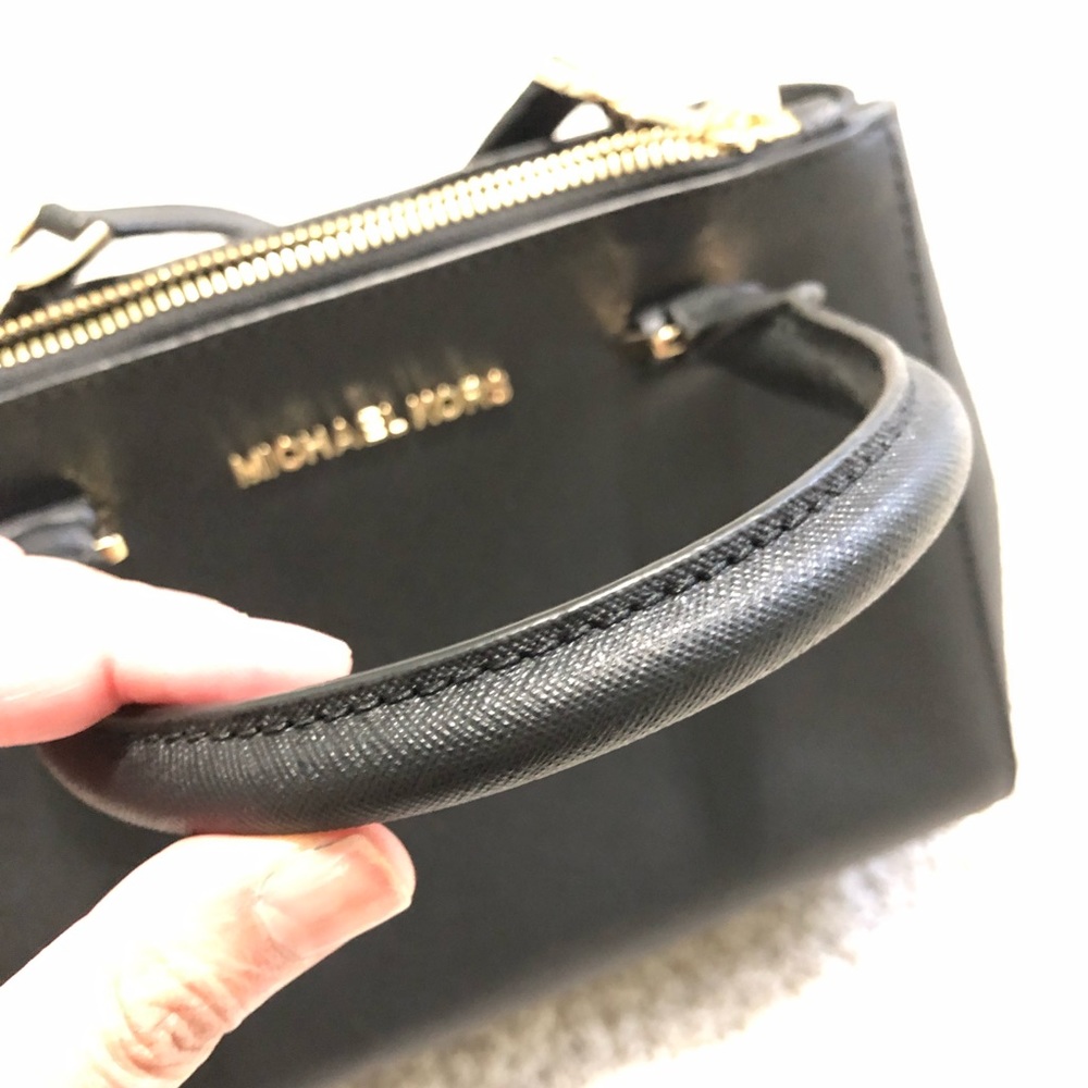 Michael Kors black bag - Picture 2 of 6
